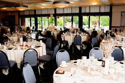 Jobs in Lake Shore Country Club - reviews