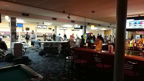 Jobs in Domm's Bowling Center - reviews